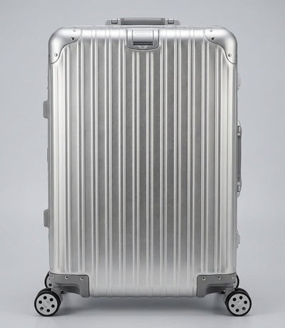 Le chef-d'œuvre — Le bagage en aluminium Legacy